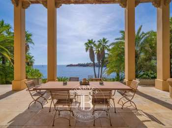 Vente maison 7 pièces Antheor 83