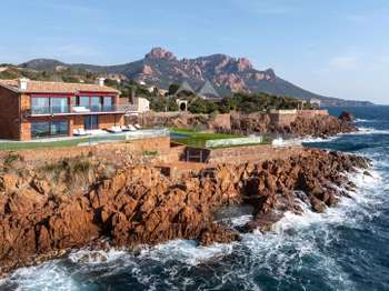 Vente maison 7 pièces Antheor 83