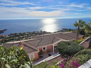 Vente maison 7 pièces Antheor 83