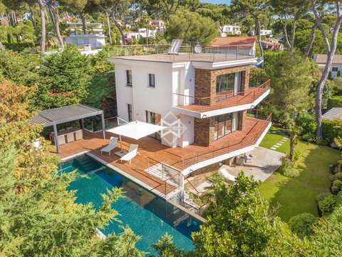 Vente maison 7 pièces Antibes 06