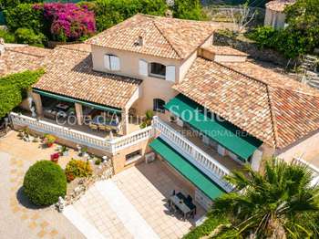 Maison 7 pièces 271 m² · à Antibes · 271 m² · 1 090 000 €