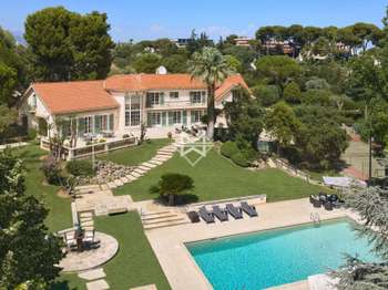 Maison 10 pièces 620 m² · à Antibes · 620 m² · 7 000 000 €