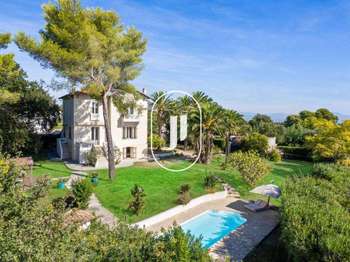 Maison 6 pièces 247 m² · à Antibes · 247 m² · 2 499 000 €