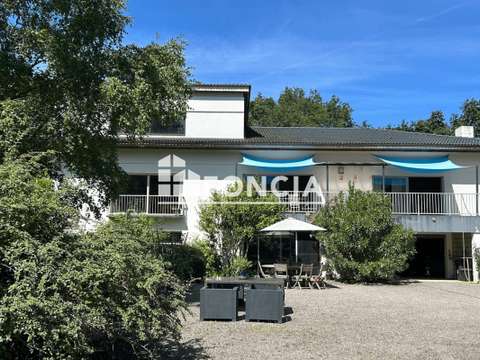 Vente maison 10 pièces Apremont 85
