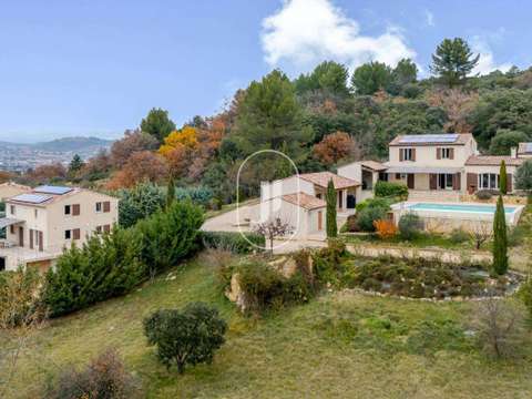 Vente maison 13 pièces Apt 84