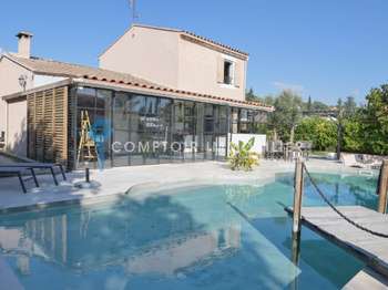 Vente maison 5 pièces Apt 84