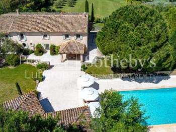 Maison 10 pièces 322 m² · à Apt · 322 m² · 1 495 000 €