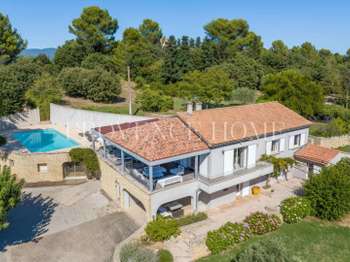 Maison 10 pièces 350 m² · à Apt · 350 m² · 970 000 €
