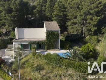 Maison 7 pièces 151 m² · à Aramon · 151 m² · 450 000 €