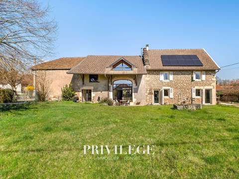 Vente maison 8 pièces Arboys en Bugey 01
