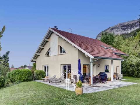Vente maison 8 pièces Archamps 74