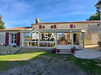 Vente maison 6 pièces Ardin 79