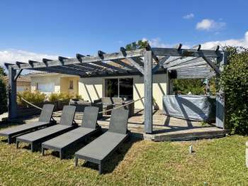 Vente maison 6 pièces Arès 33