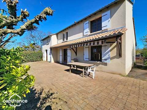 Vente maison 7 pièces Argentonnay 79