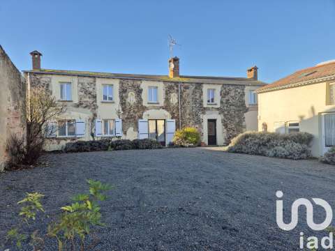 Vente maison 10 pièces Argentonnay 79