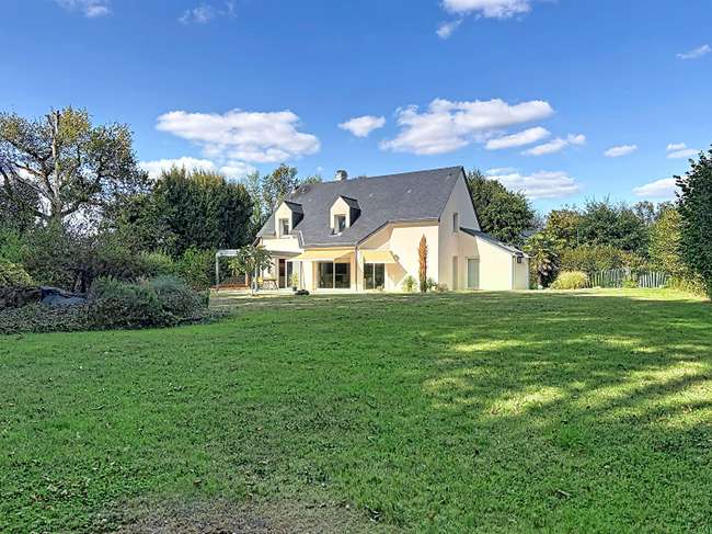 Maison 6 pièces 170 m² · à Argentré · 170 m² · 409 500 €