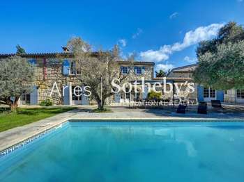 Vente maison 9 pièces Arles 13