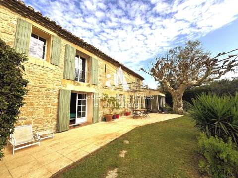 Vente maison 7 pièces Arles 13