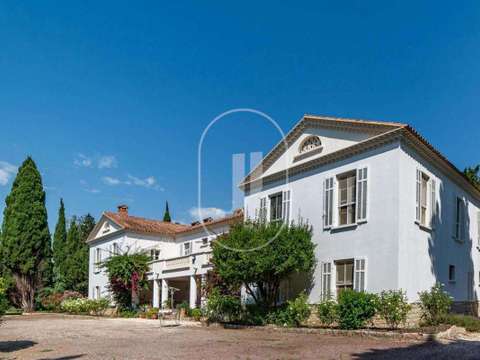 Vente maison 21 pièces Arles 13