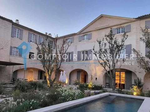 Vente maison 20 pièces Arles 13