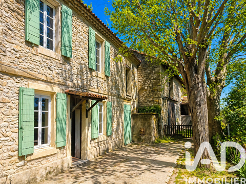 Vente maison 4 pièces Arles 13