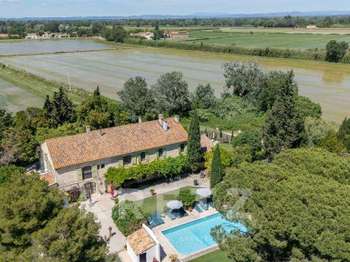 Maison 10 pièces 420 m² · à Arles · 420 m² · 1 680 000 €