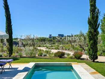 Maison 12 pièces 434 m² · à Arles · 434 m² · 1 995 000 €