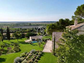 Maison 490 m² · à Arles · 490 m² · 6 500 000 €
