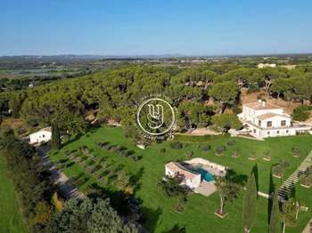 Vente Maison 6 chambresArles