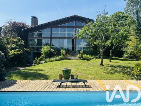 Vente maison 9 pièces Artigues-près-Bordeaux 33