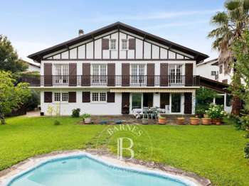 Vente maison 9 pièces Ascain 64