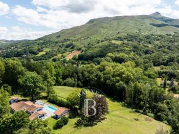 Vente maison 8 pièces Ascain 64