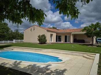 Vente maison 4 pièces Asnières-la-Giraud 17