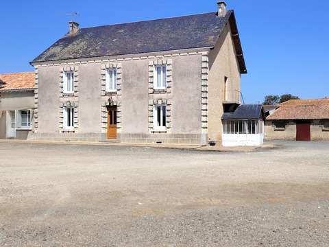 Vente maison 7 pièces Assais-les-Jumeaux 79