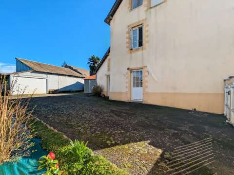 Vente maison 5 pièces Astillé 53