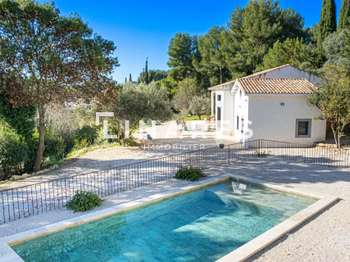 Maison 8 pièces 305 m² · à Aubagne · 305 m² · 1 349 000 €