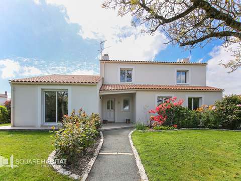 Vente maison 8 pièces Aubigny-les-Clouzeaux 85