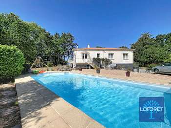 Vente Maison 5 chambresAubigny-les-Clouzeaux