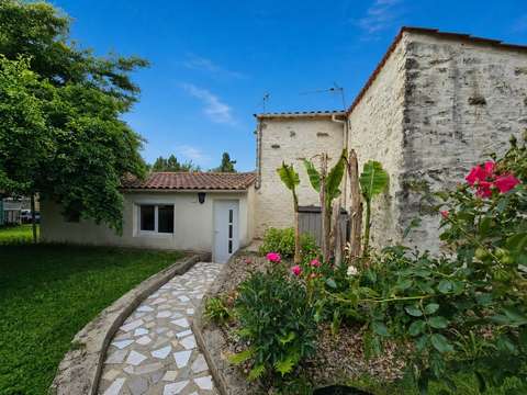 Vente maison 4 pièces Augé 79