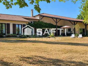 Vente Maison 8 chambresAugé
