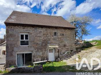 Vente maison 4 pièces Aumont-Aubrac 48
