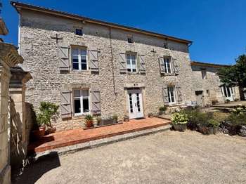 Vente maison 17 pièces Aunac 16