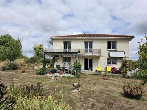 Vente maison 3 pièces Aunac 16