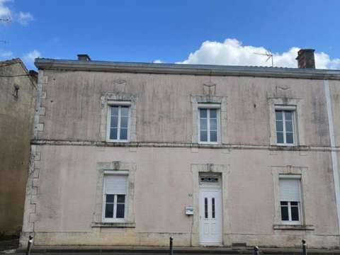 Vente maison 7 pièces Aunac 16