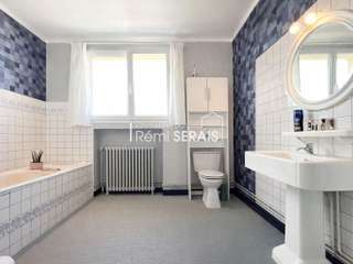 Vente maison 8 pièces