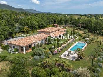 Vente maison 6 pièces Aups 83