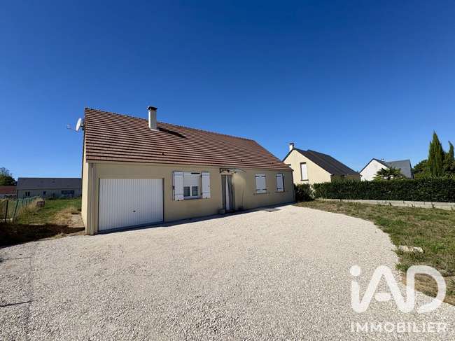 Maison 5 pièces 93 m² · à Authon · 93 m² · 170 000 €