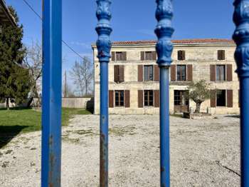 Vente maison 11 pièces Authon-Ébéon 17