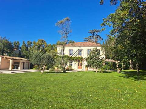 Vente maison 9 pièces Avignon 84