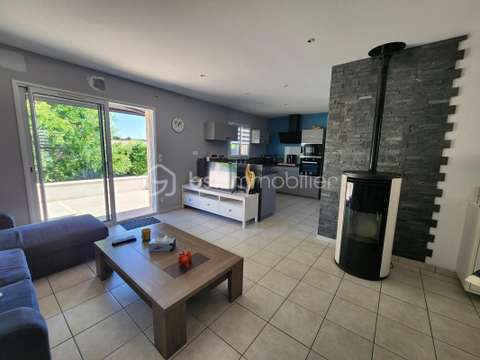 Vente maison 4 pièces Azay-le-Brûlé 79